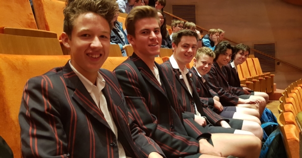 Year 11 Physics… Brian Cox and Melbourne Symphony Orchestra
